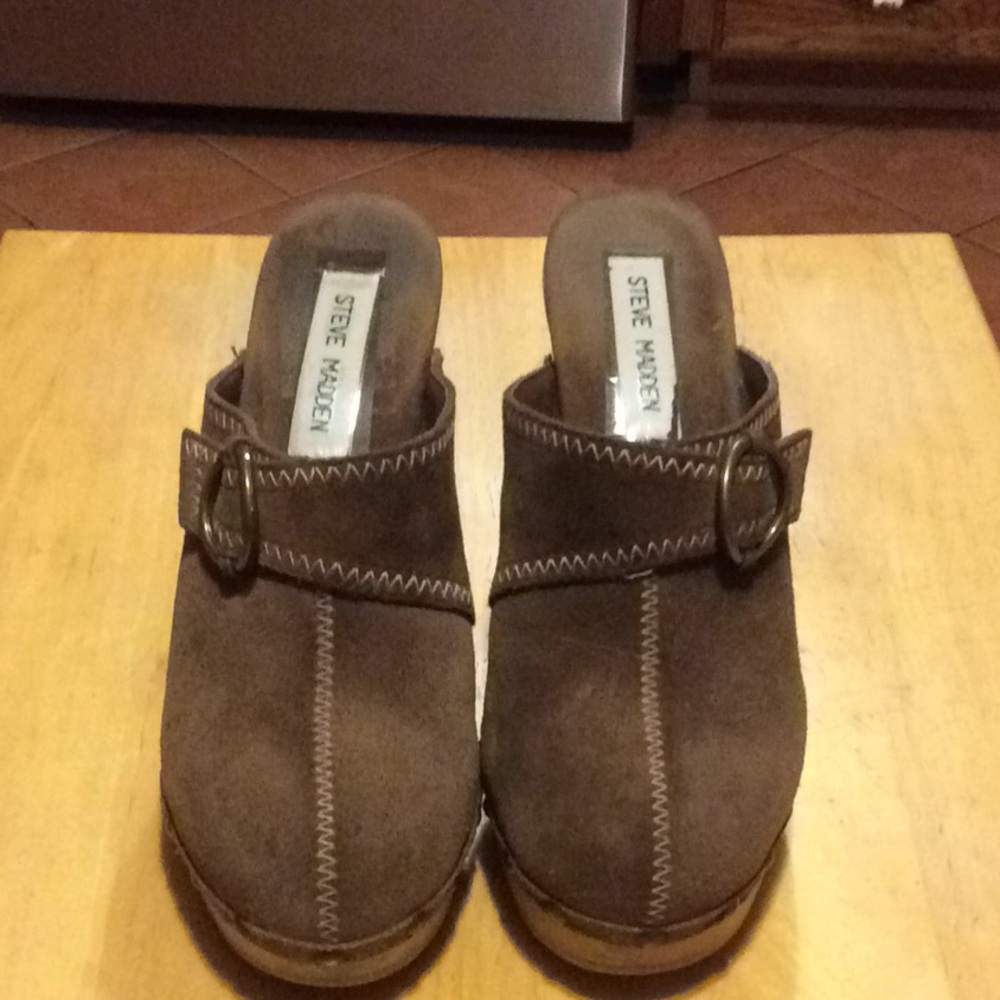 Vintage Steve Madden Brown heels